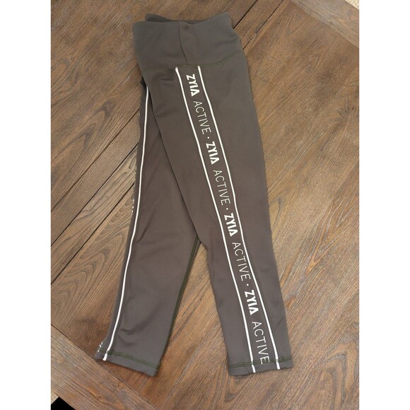 ZYIA Light N Tight Leggings Capri - Picture 1 of 6